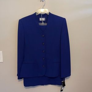 Kasper Vintage 80s 90s Two Piece Skirt Suit